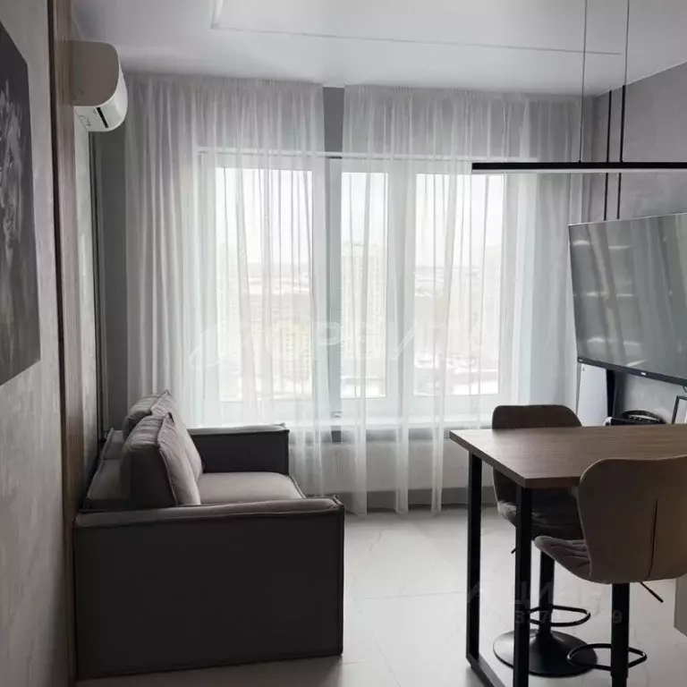 2-к кв. Тюменская область, Тюмень ул. Разведчика Кузнецова, 7 (56.7 м) - Фото 2