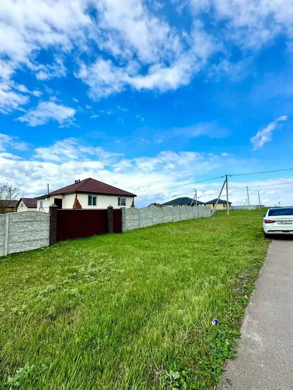 Дом в Белгородская область, Белгородский район, с. Стрелецкое ул. ... - Фото 1
