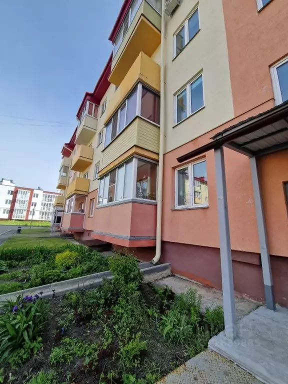 1-к кв. Курганская область, Курган Заозерный жилрайон, 16-й мкр, 8 ... - Фото 0