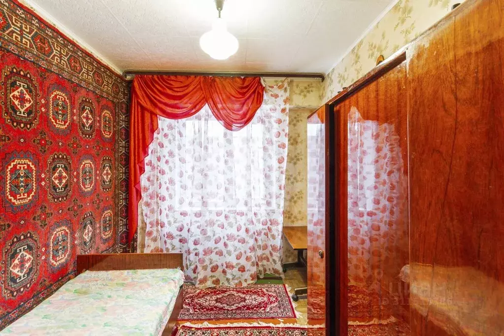 Комната Омская область, Омск Заозерный мкр, ул. Глинки, 2А (10.0 м) - Фото 0