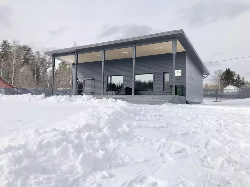 Дом в Карелия, Лахденпохский район, Мийнальское с/пос, пос. Раухала ... - Фото 1