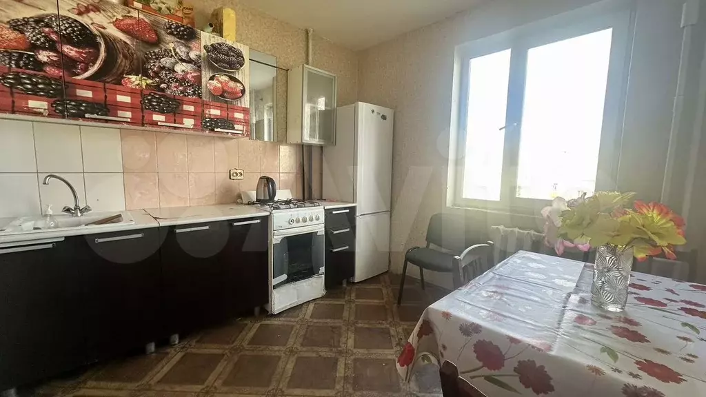 2-к. квартира, 56 м, 4/10 эт. - Фото 0