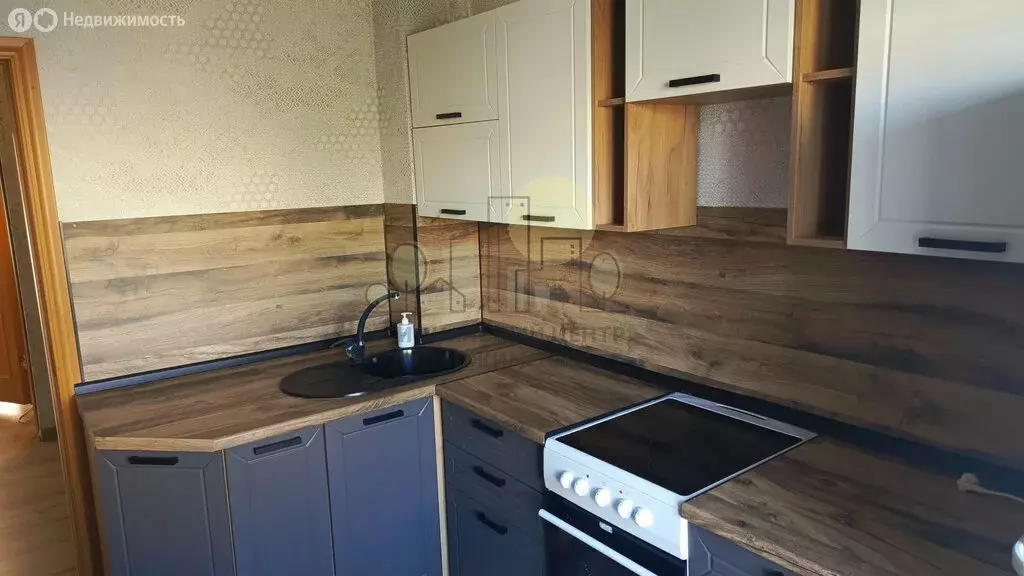 3-комнатная квартира: Усть-Ордынский, улица Ленина, 36 (61.9 м) - Фото 0