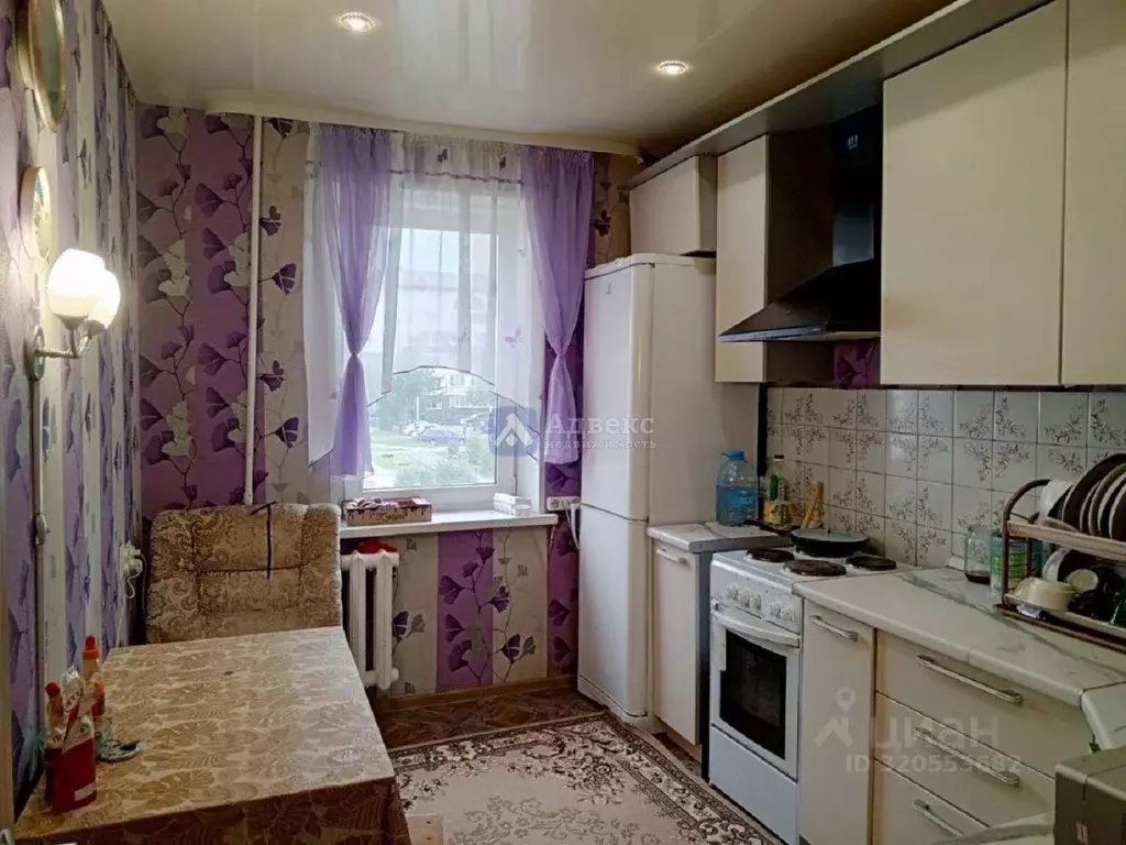 3-к кв. Тюменская область, Тюмень ул. Домостроителей, 2 (66.1 м) - Фото 1