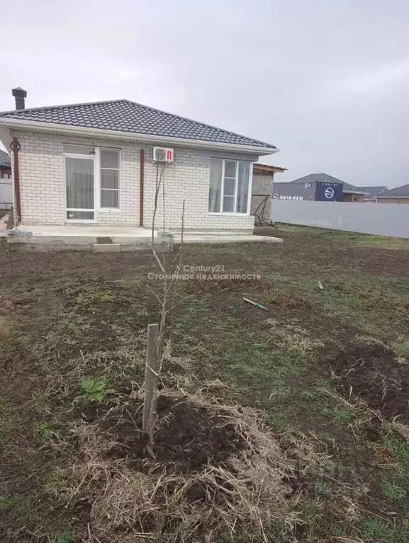 Дом в Краснодарский край, Динской район, Новотитаровская ст-ца ул. ... - Фото 1