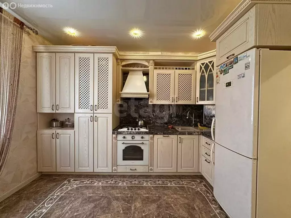 3-комнатная квартира: Белгород, улица Виктора Лосева, 21 (79 м) - Фото 1