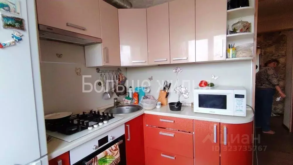 2-к кв. Волгоградская область, Волгоград ул. Маршала Еременко, 138 ... - Фото 2