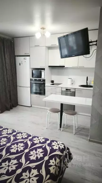 Студия Тюменская область, Тюмень Микрорайон мыс, ул. Судоремонтная, ... - Фото 1