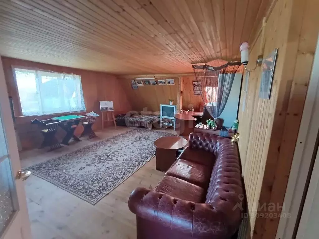 Дом в Псковская область, Гдов муниципальное образование, д. Надозерье  ... - Фото 1