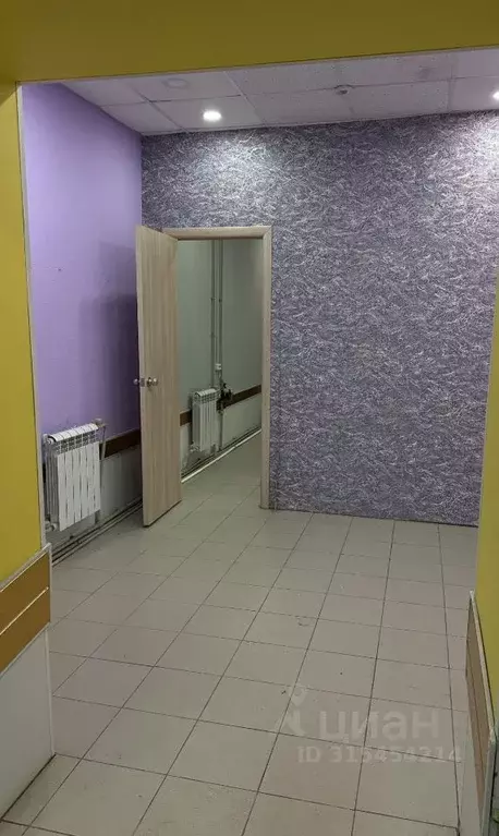 Помещение свободного назначения в Кировская область, Киров ул. ... - Фото 0