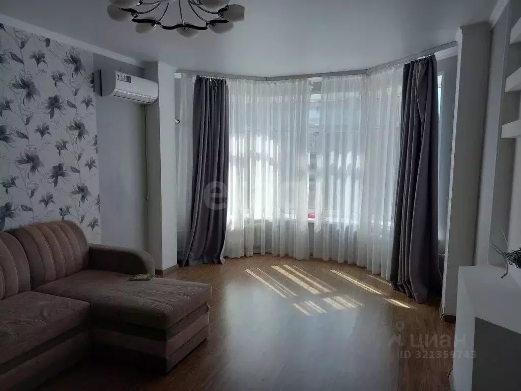 2-к кв. Оренбургская область, Оренбург Салмышская ул., 43/1 (68.3 м) - Фото 1