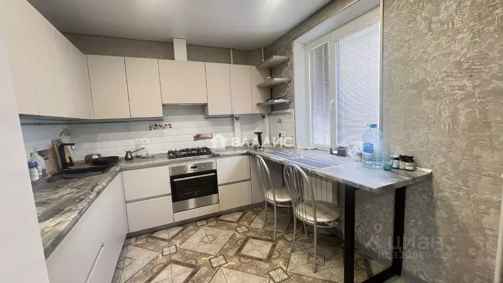 3-к кв. Белгородская область, Белгород ул. 5 Августа, 1 (73.0 м) - Фото 2
