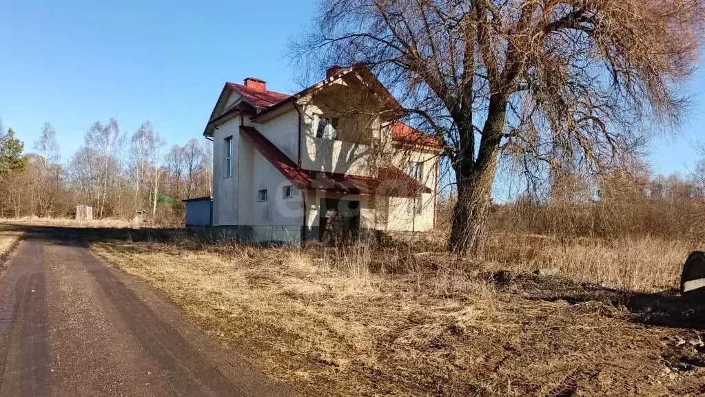 Дом в Калужская область, Малоярославецкий муниципальный округ, ... - Фото 1