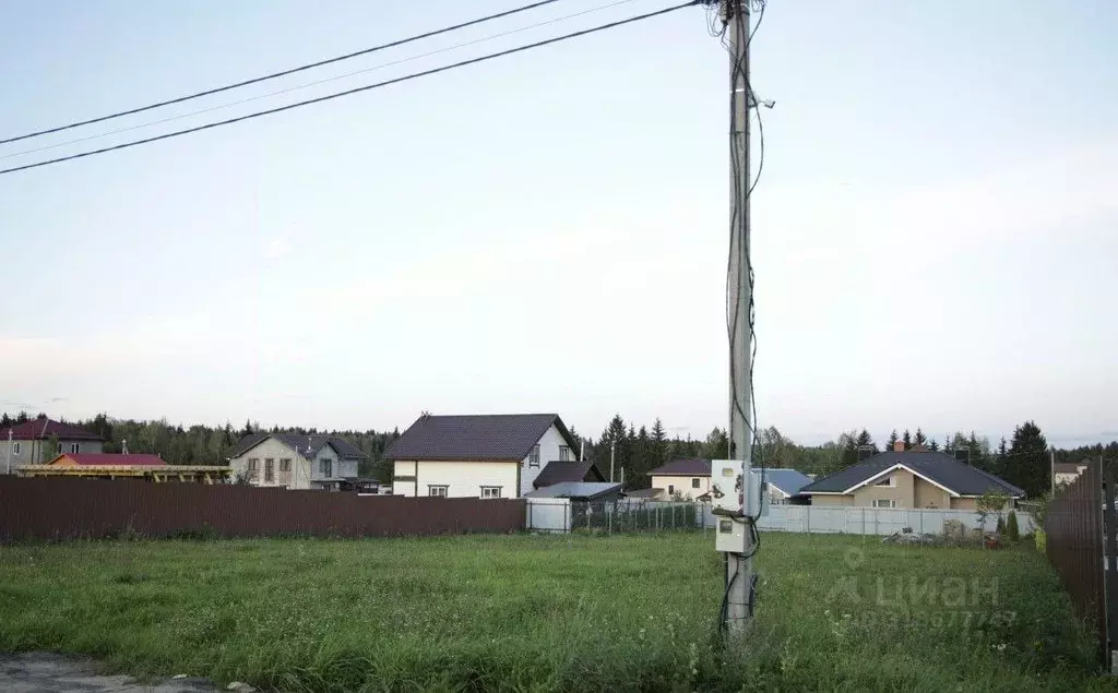 Участок в Московская область, Наро-Фоминский городской округ, д. ... - Фото 0