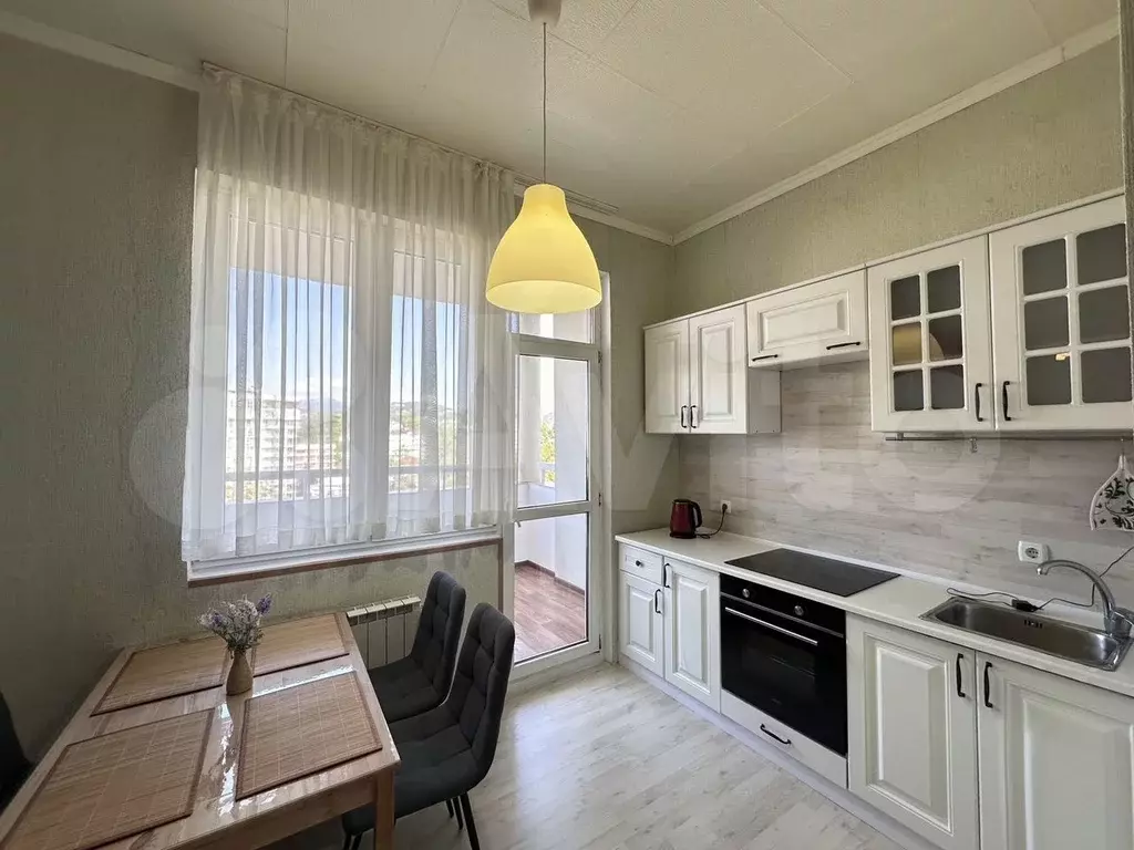 2-к. квартира, 70 м, 12/17 эт. - Фото 1