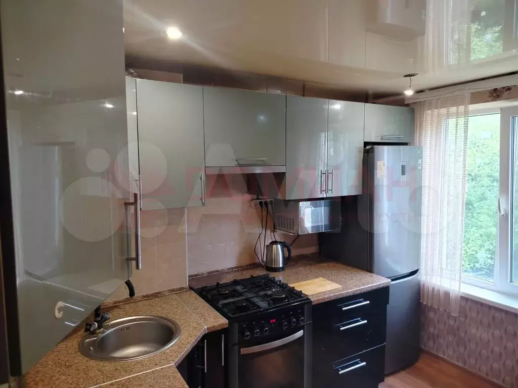 3-к. квартира, 63 м, 3/5 эт. - Фото 0