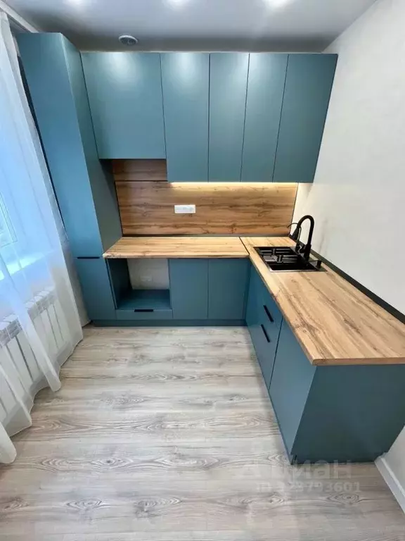 3-к кв. Омская область, Омск ул. Дианова, 7Б (58.2 м) - Фото 1