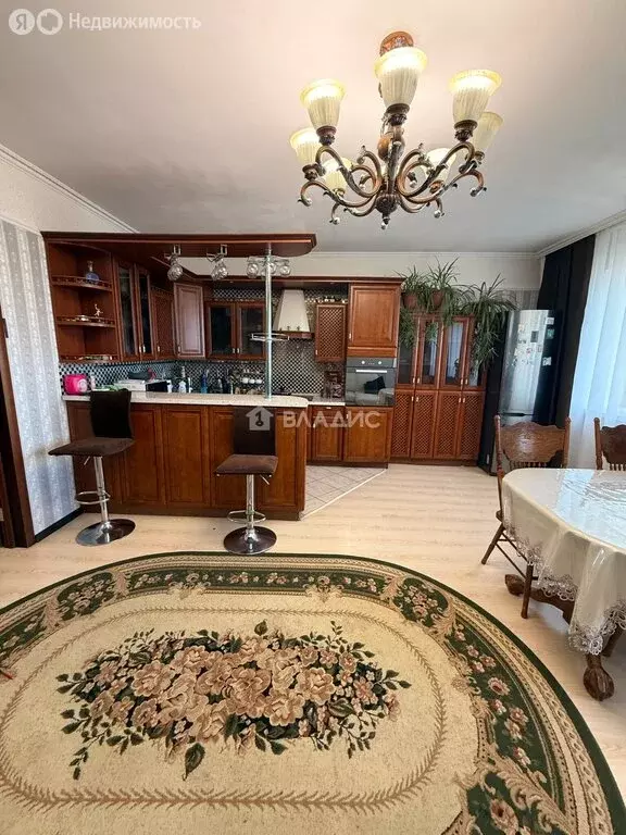 3-комнатная квартира: Чита, Крымская улица, 8 (93.6 м) - Фото 1