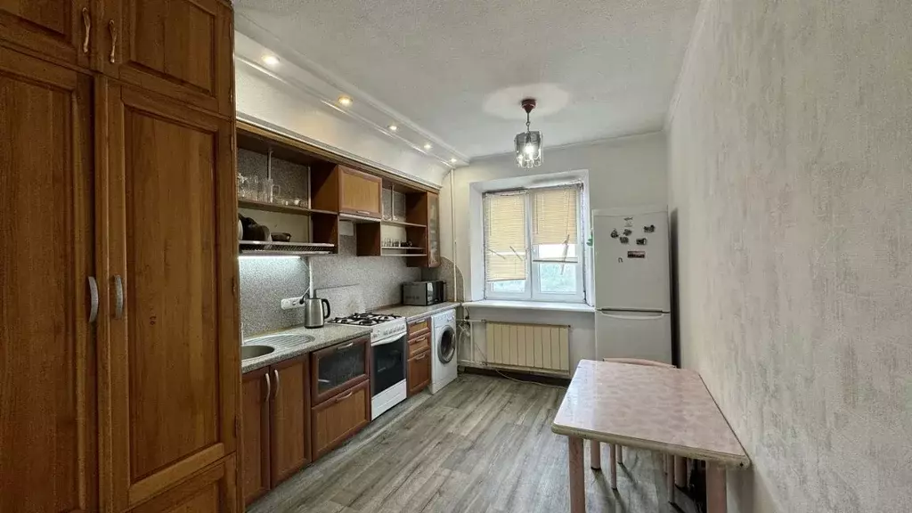 4-к кв. Хабаровский край, Хабаровск Трехгорная ул., 52 (82.6 м) - Фото 0
