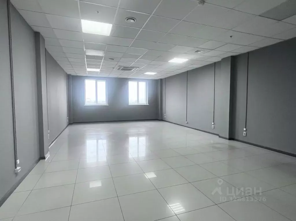 Офис в Краснодарский край, Краснодар Северная ул., 490 (89 м) - Фото 1