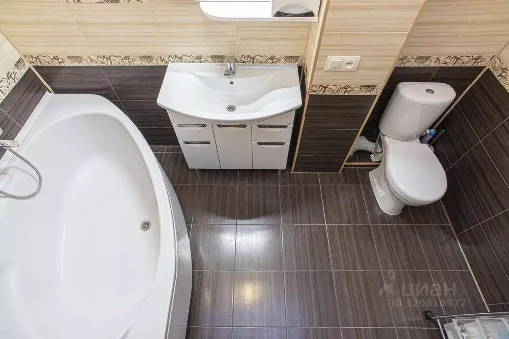 2-к кв. Севастополь ул. Вакуленчука, 53/6 (69.0 м) - Фото 1