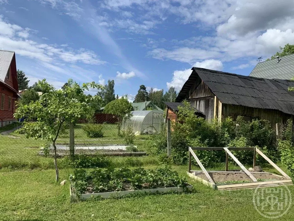 Участок в Ленинградская область, Гатчинский район, Вырица городской ... - Фото 1