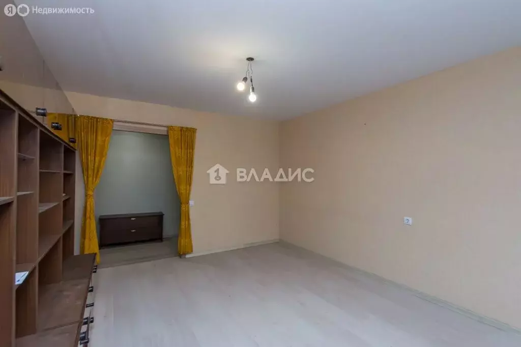 3-комнатная квартира: Краснодар, Брянская улица, 5 (80 м) - Фото 1