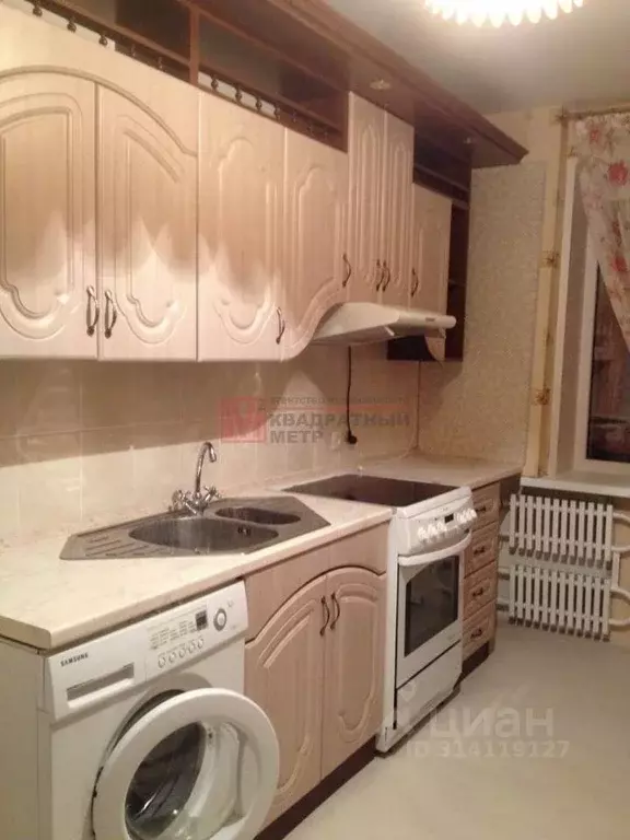 1-к кв. Белгородская область, Старый Оскол Макаренко мкр, 11В (36.0 м) - Фото 0