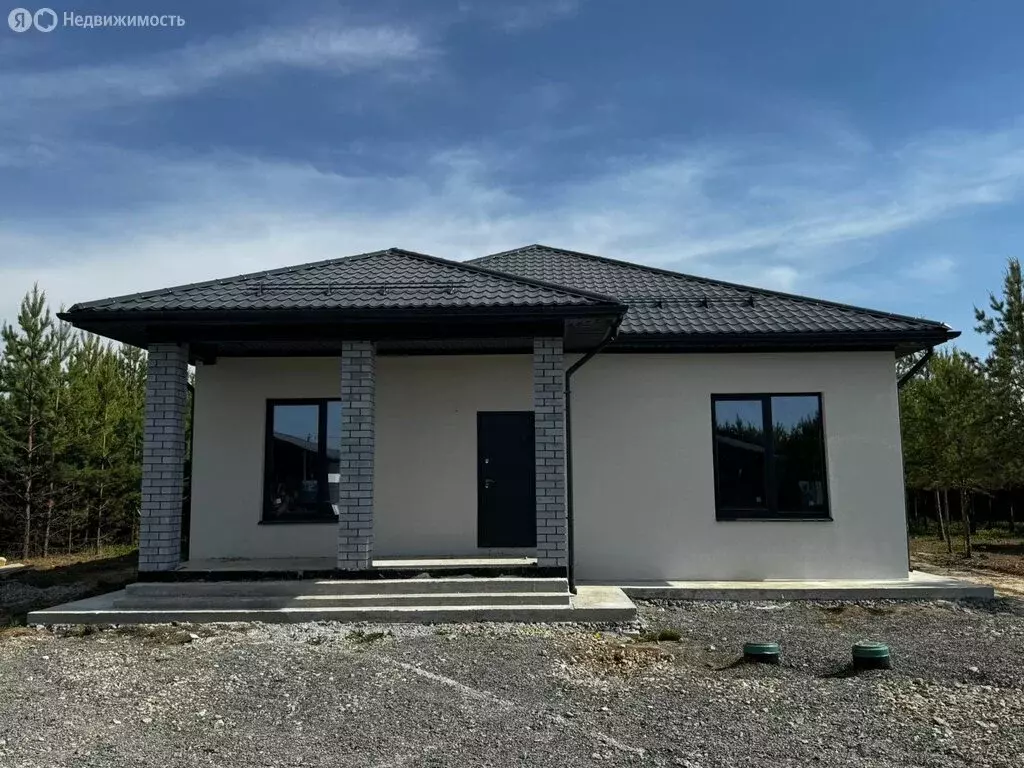 Дом в Свердловская область, Белоярский муниципальный округ, посёлок ... - Фото 0