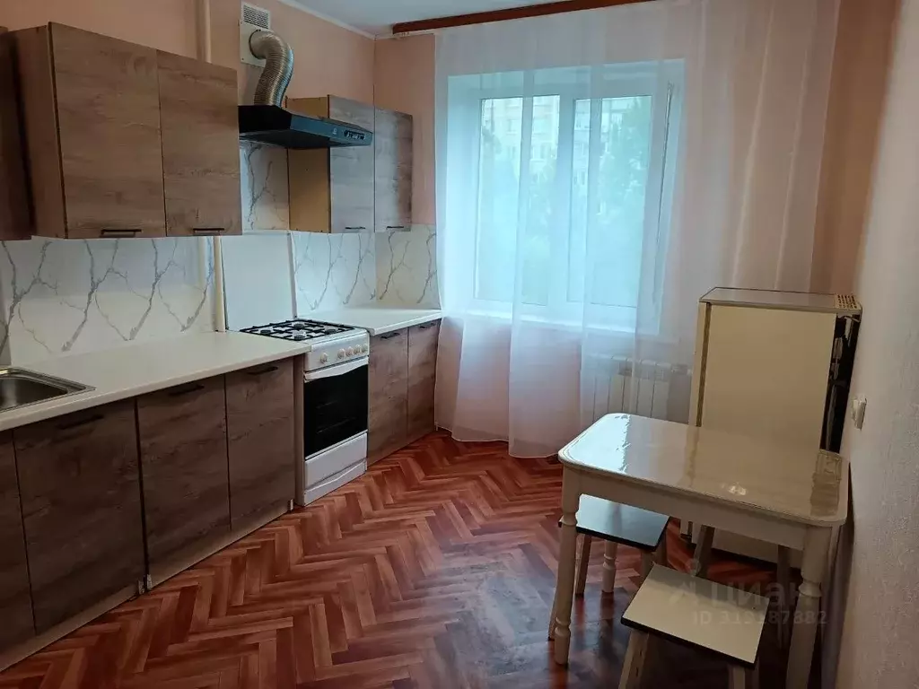 1-к кв. Саратовская область, Саратов Топольчанская ул., 1Б (33.0 м) - Фото 1
