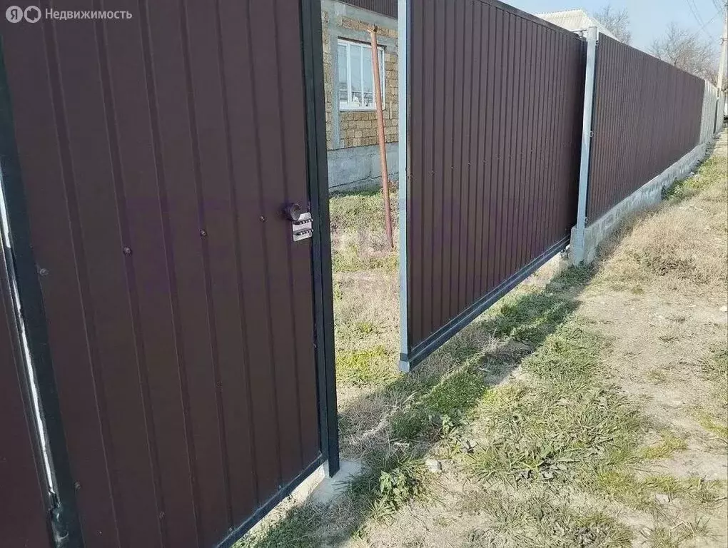 Дом в Яркое Поле, Комсомольская улица (125 м) - Фото 1