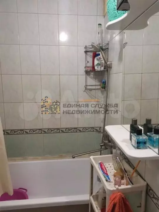 Комната 12 м в 3-к., 1/9 эт. - Фото 1