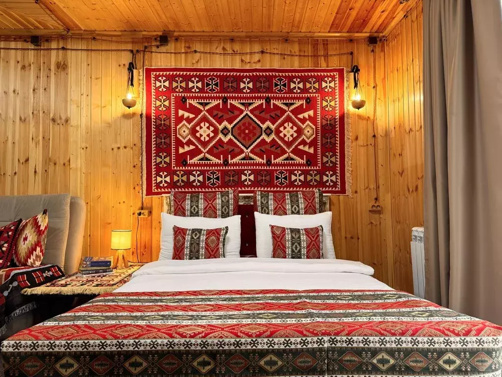 Комната Карачаево-Черкесия, Зеленчукский район, с. Архыз ул. Алиева, ... - Фото 1