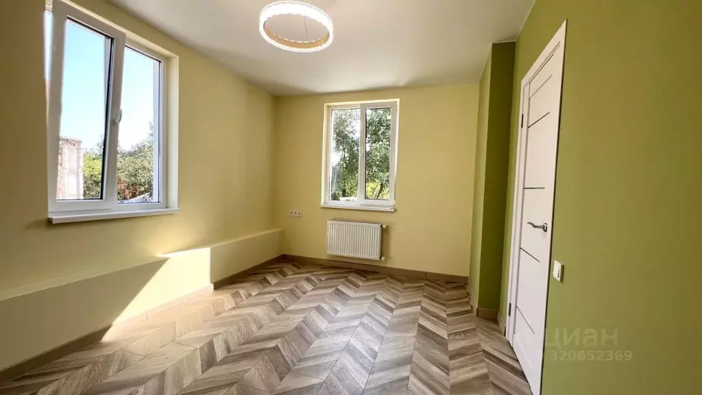 Дом в Севастополь Строитель-3 садоводческое товарищество, 180 (63 м) - Фото 1