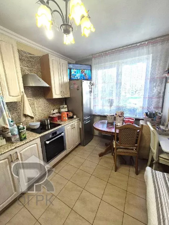 Продается 2-комнатная квартира - Фото 1