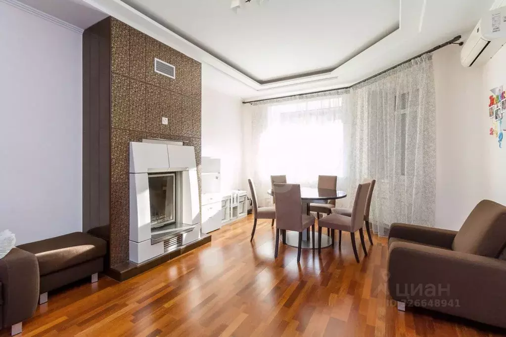 Таунхаус в Тюменская область, Тюмень Краснодарская ул. (200 м) - Фото 1