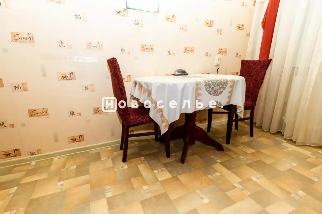 4-комнатная квартира: Рязань, улица Бирюзова, 30 (93.3 м) - Фото 1