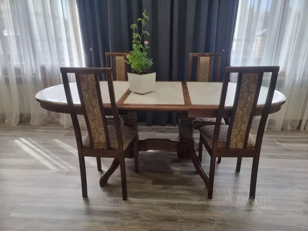 Дом в Хакасия, Абакан Сосновая ул. (180 м) - Фото 1