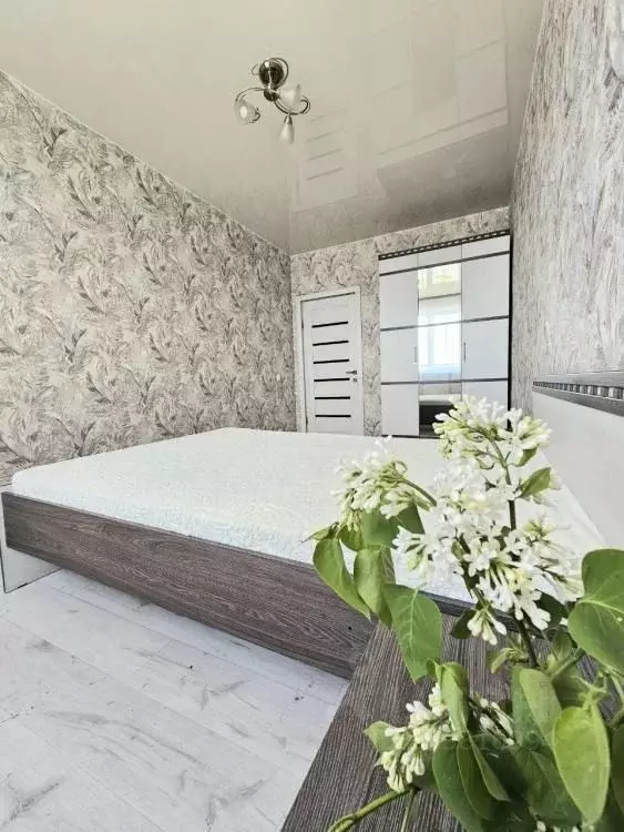3-к кв. Иркутская область, Иркутск ул. Багратиона, 8/2 (85.2 м) - Фото 0