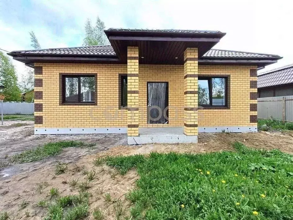 Дом в Тюменская область, Тюмень Медик СНТ, ул. Морковная, 87 (100 м) - Фото 1