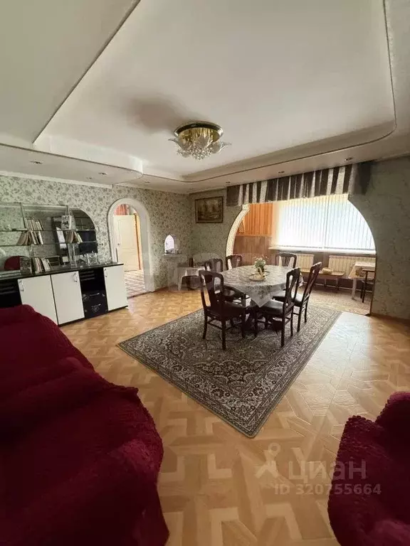 Дом в Сахалинская область, Южно-Сахалинск Брянская ул., 26 (400 м) - Фото 0