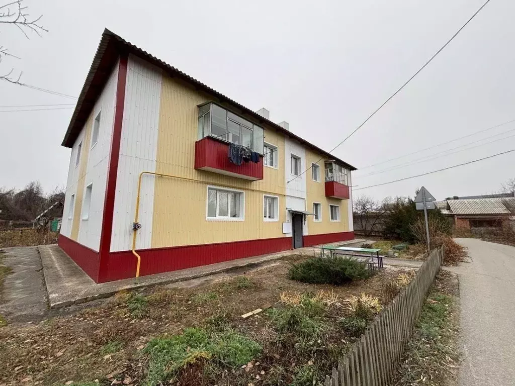 3-к кв. Белгородская область, Шебекино Садовый пер., 1 (50.8 м) - Фото 1