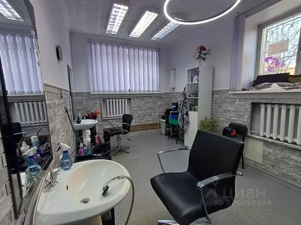 Помещение свободного назначения в Красноярский край, Красноярск ул. ... - Фото 1