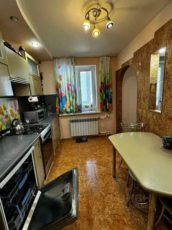 3-к кв. Самарская область, Сызрань просп. 50 лет Октября, 79 (64.1 м) - Фото 2