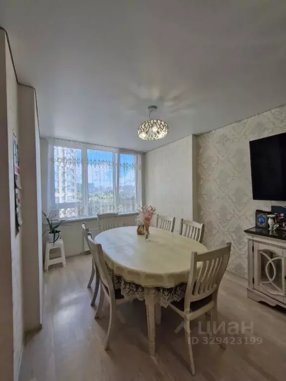 3-к кв. Башкортостан, Уфа Коммунистическая ул., 109 (83.3 м) - Фото 1