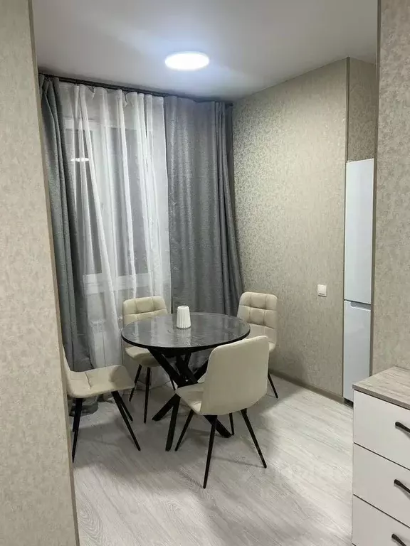 2-к кв. Белгородская область, Белгород ул. Семейная, 37 (48.5 м) - Фото 0