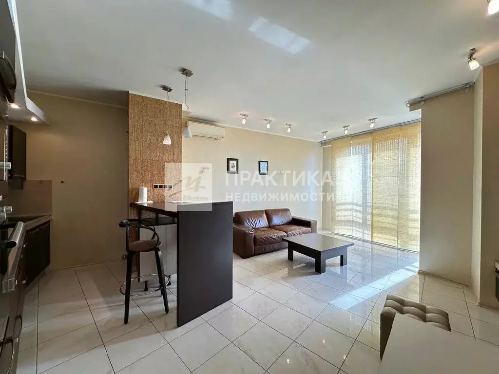 Продается 3-комнатная квартира - Фото 2