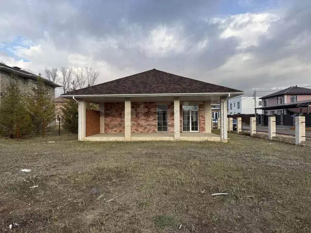 Дом в Саратовская область, Энгельсский район, Красноярское ... - Фото 1