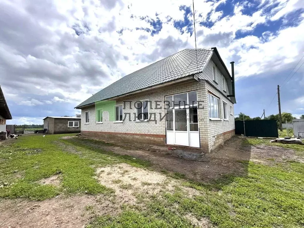 Дом в Орловская область, Залегощенский район, Нижнезалегощенское ... - Фото 1