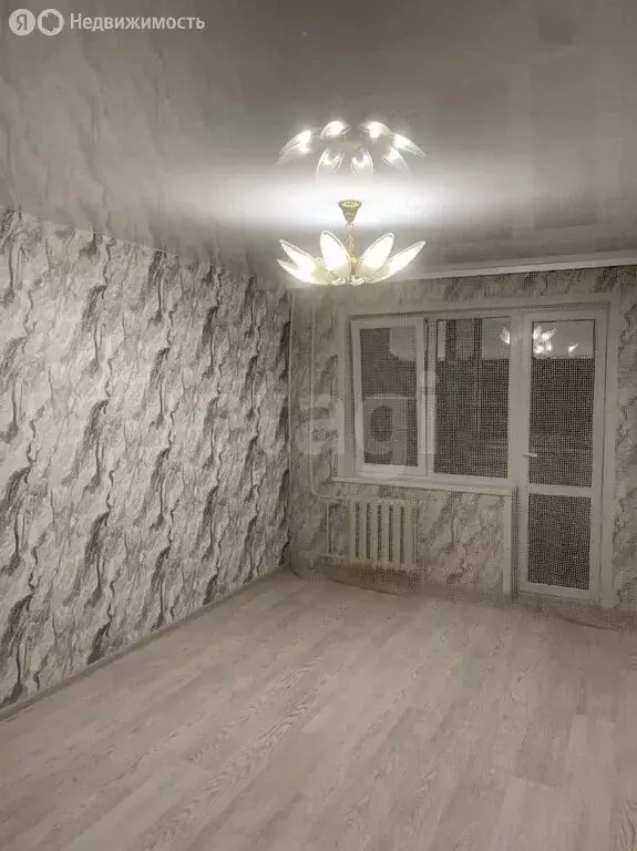 3-комнатная квартира: Курган, улица Черняховского, 8А (63.1 м) - Фото 1